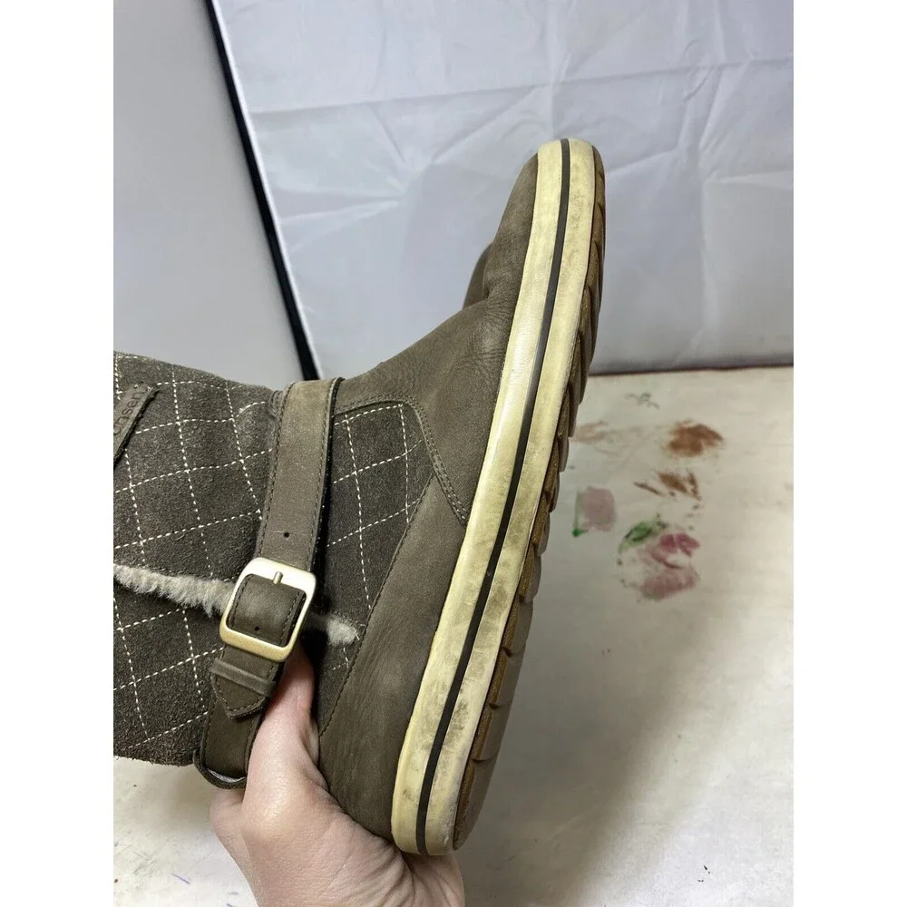 Helly Hansen Women`s Green Leather Boots Size 8